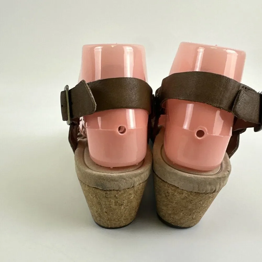 Ugg Serinda Sandal Wedge‎ Brown Tan Leather Ankle Strap Buckle 1014852 Womens 8